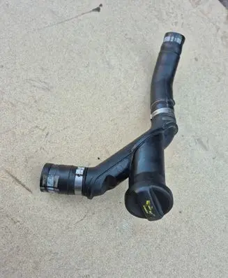 Citroen Xsara Picasso Oil fill pipe 9638323780