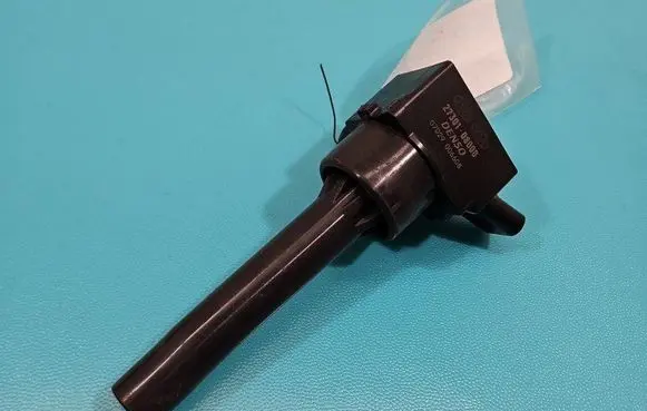 High voltage ignition coil