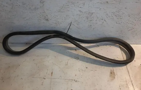 KIA Carnival Rear door rubber seal (on body) 