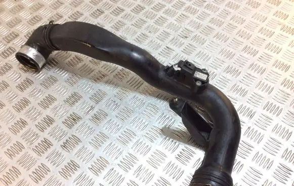 Audi A4 S4 B7 8E 8H Intercooler hose/pipe 8E0145762D 3B0145762C
