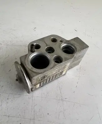 Skoda Fabia Mk2 (5J) Air conditioning (A/C) expansion valve 52268990