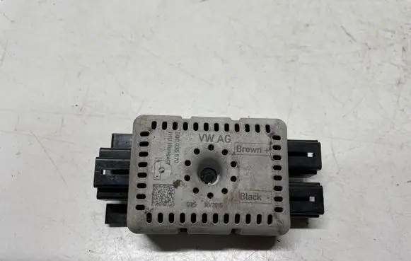 Volkswagen Golf VII Other control units/modules 5Q0035570