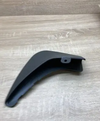 Renault Clio III Rear mudguard 7701410458