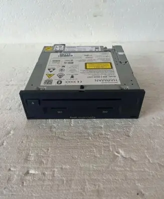 Audi TT TTS RS Mk3 8S Radio/CD/DVD/GPS head unit 8S0035043E