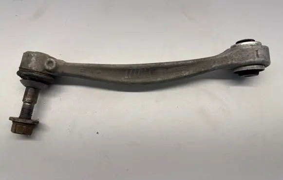 Rear control arm