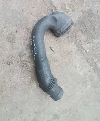 BMW 5 E39 Intercooler hose/pipe