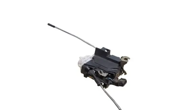 Audi A6 S6 C4 4A Front door lock 4A0173