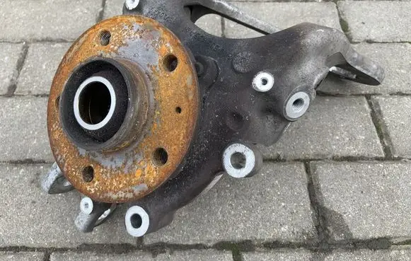 Audi A6 S6 C7 4G Rear wheel hub 8K0505431AR 8K0505435AA