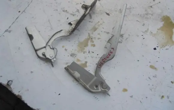 KIA Venga Engine bonnet/hood hinges