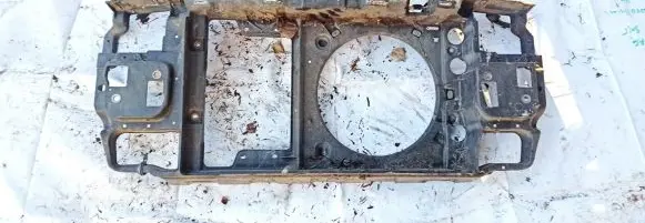 Volkswagen Golf III Radiator support slam panel