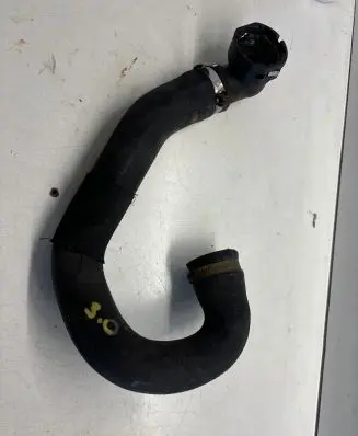 Coolant pipe/hose
