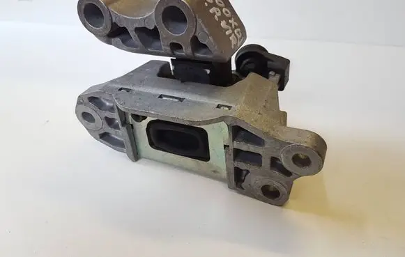 Fiat 500X Engine mount bracket 00520497460 00242 0A236