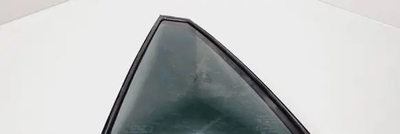 Lexus RX 330 - 350 - 400H Rear vent window glass 6818948030 43R00073 A002345