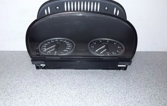 BMW 5 E60 E61 Speedometer (instrument cluster) 62116945625 6945625