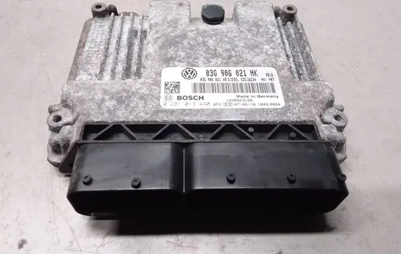 Volkswagen PASSAT B6 Engine control unit/module 03G906021NK 0281013440