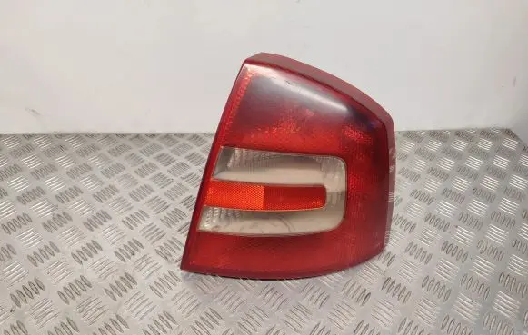 Skoda Octavia Mk2 (1Z) Rear/tail lights 1Z5945096A