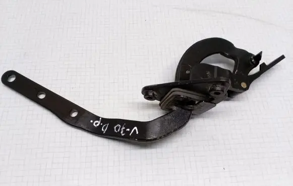 Volvo V70 Tailgate/trunk/boot hinge 8643158