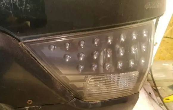 Mitsubishi Outlander Tailgate rear/tail lights