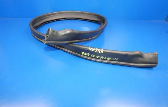Mercedes-Benz B W246 W242 Engine compartment rubber 