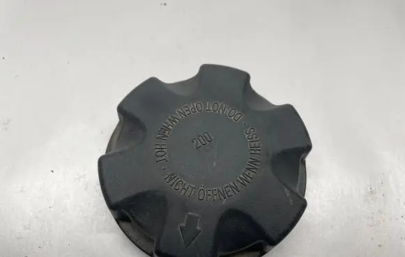 BMW 5 GT F07 Coolant expansion tank/reservoir cap 