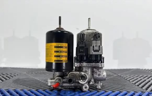 Toyota Prius (XW30) ABS Pump 4707047050