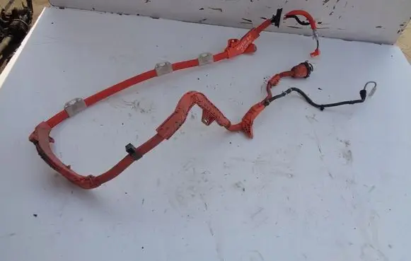 Toyota Auris E180 Positive cable (battery) WIZKA