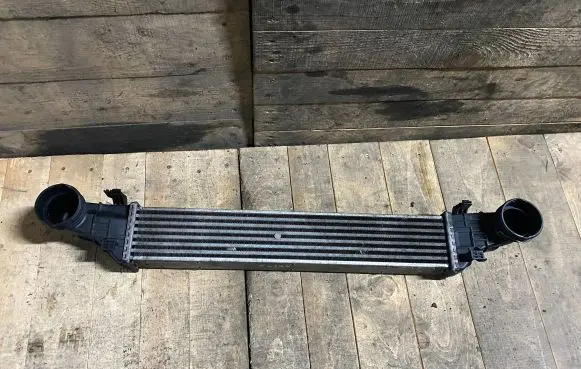 Mercedes-Benz E W211 Intercooler radiator A2115001102 2115001102