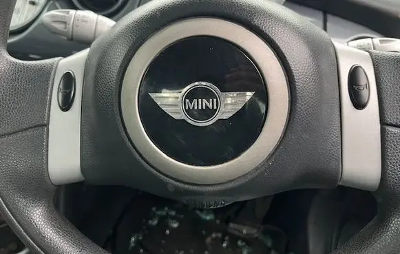 Mini One - Cooper R50 - 53 Steering wheel airbag 