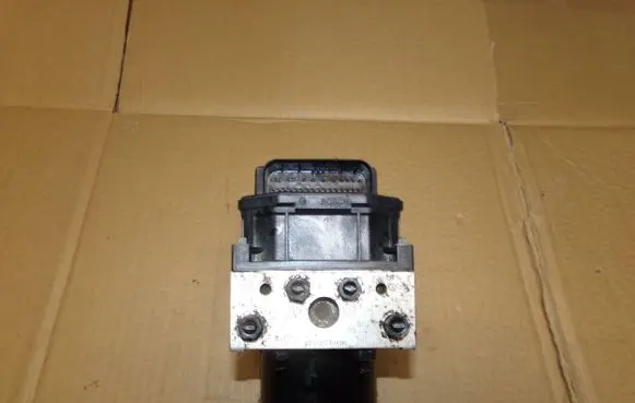 Seat Ibiza III (6L) ABS Pump 0265800003
