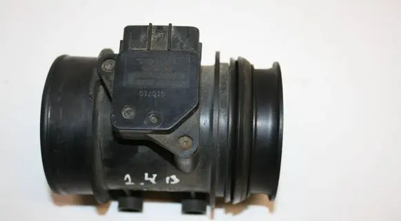 Volvo V70 Mass air flow meter 9202199 MB1974080040