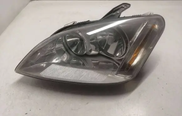 Ford C-MAX I Headlight/headlamp