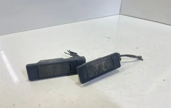 Citroen C4 I Number plate light 153012