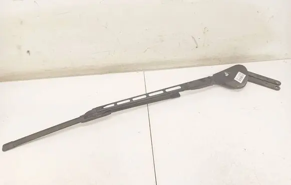 Mercedes-Benz C W203 Front wiper blade arm A2038240749