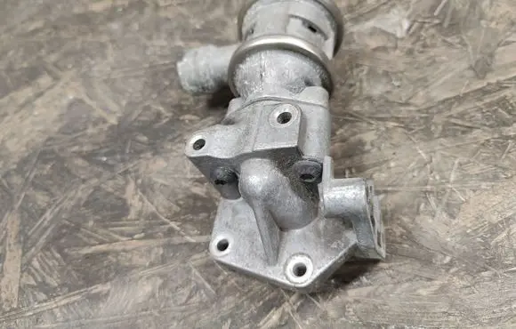 Volkswagen Caddy EGR valve 06A131351F 06A131166E