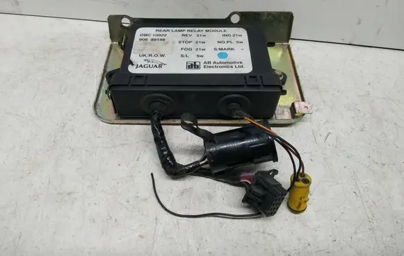 Jaguar XJ SERIE 3 Light module LCM DBC10922 90889148