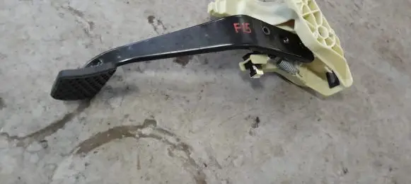 BMW X5 F15 Brake pedal 6791900 4010403B 180913925
