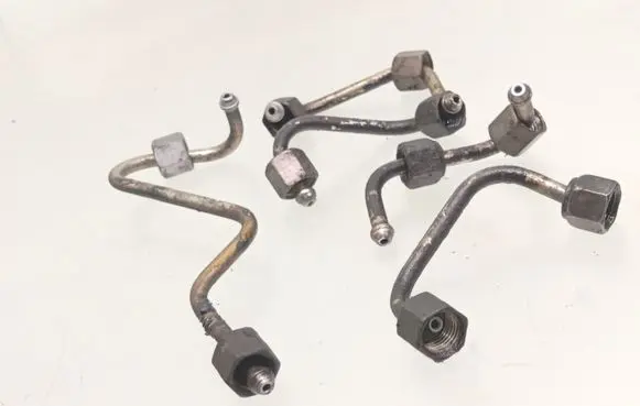 Ford Mondeo MK IV Fuel injector supply line/pipe 