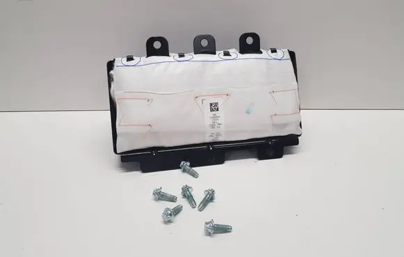 Tesla Model 3 Passenger airbag