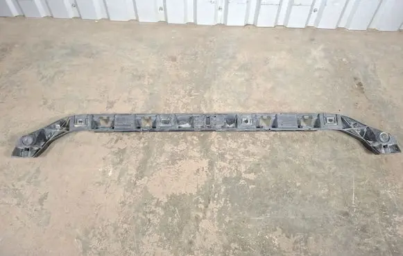 Volkswagen PASSAT CC Rear bumper mounting bracket 3C8807863B