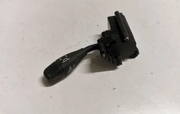 Mercedes-Benz E W211 Steering wheel adjustment handle/lever A0005453022