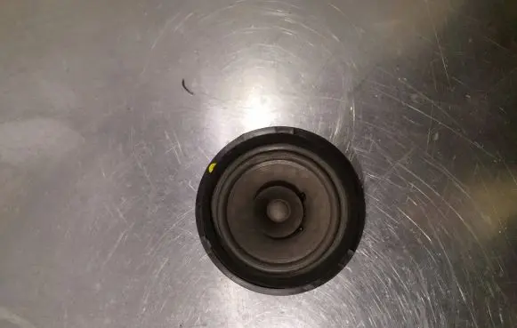 Suzuki Swift I Rear door speaker 3910263J50 7A304