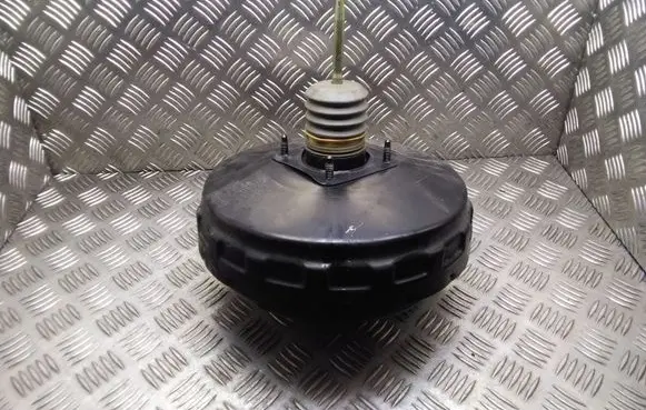 Volkswagen Multivan T5 Brake booster 7H0612101A
