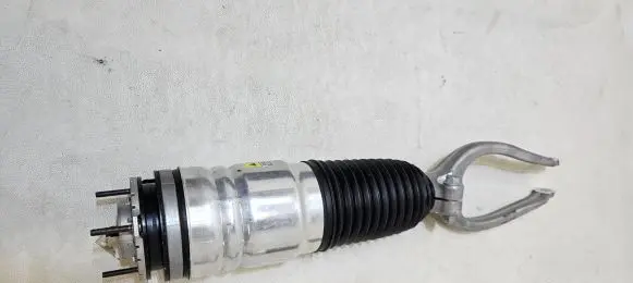 Maserati GranTurismo II Front shock absorber/damper 06703039060