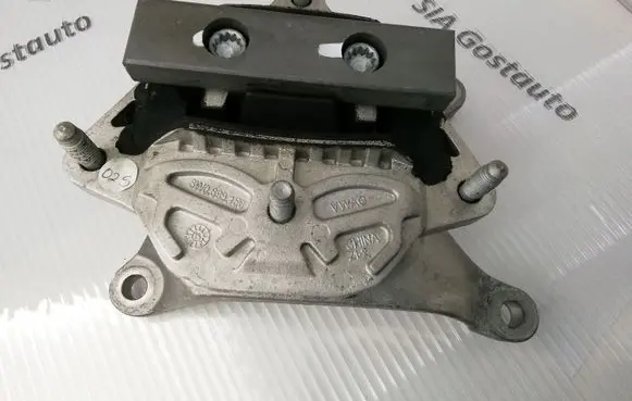Audi A4 S4 B9 Gearbox mount 8W0399156 8W0399118C