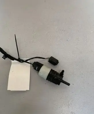 BMW 3 G20 G21 Windscreen/windshield washer pump 7298309