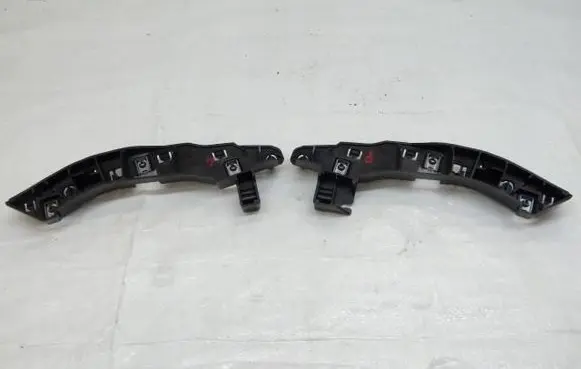 Peugeot 5008 III Fender mounting bracket 9839759080
