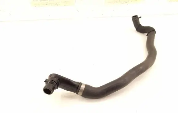 Mercedes-Benz C W204 Engine coolant pipe/hose 2048307496 1728301396