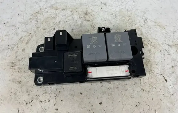 Toyota Mirai II Relay mounting block 6358-3507 G92Z1-33011