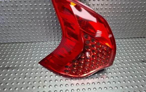 Peugeot 3008 I Rear/tail lights S27624053 9683460880