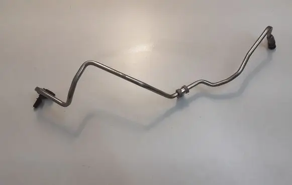 Skoda Kamiq Turbo turbocharger oiling pipe/hose 05C131051L